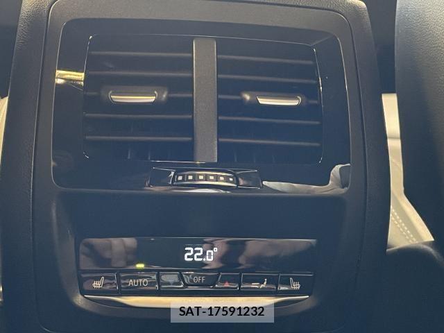 Bmw X3 2021-02 6670625-14
