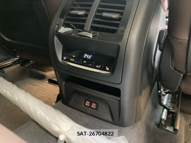 Bmw X3 2022-04 7057754-15