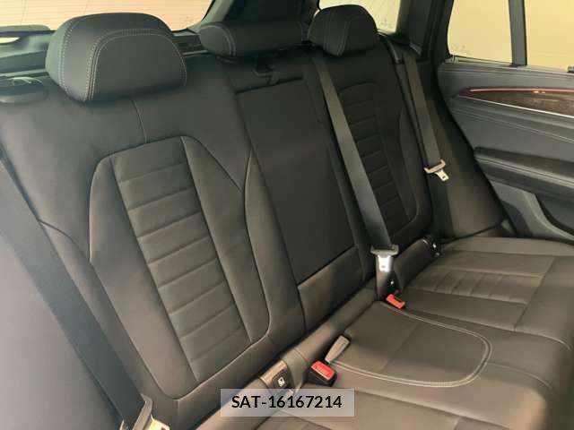 Bmw X3 2021-11 7215564-10