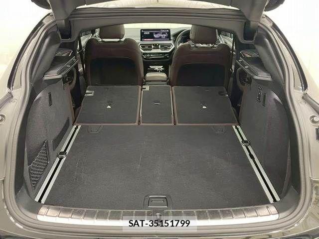 Bmw X4 2022-01 6007727-10
