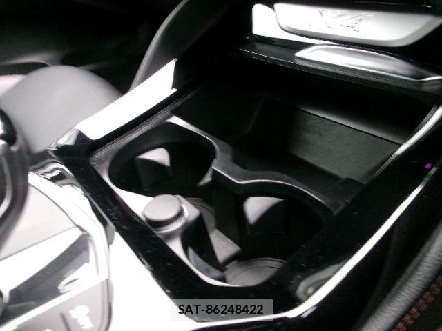 Bmw X4 2022-04 7902363-10