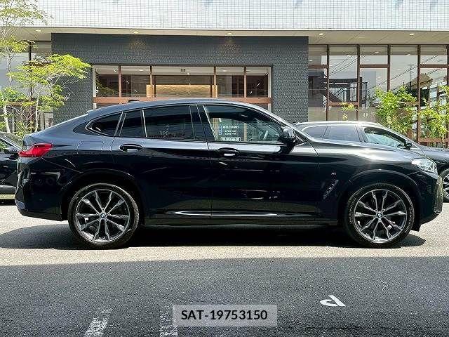 Bmw X4 2021-12 8244744-17
