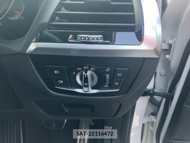 Bmw X4 2021-10 8828104-17