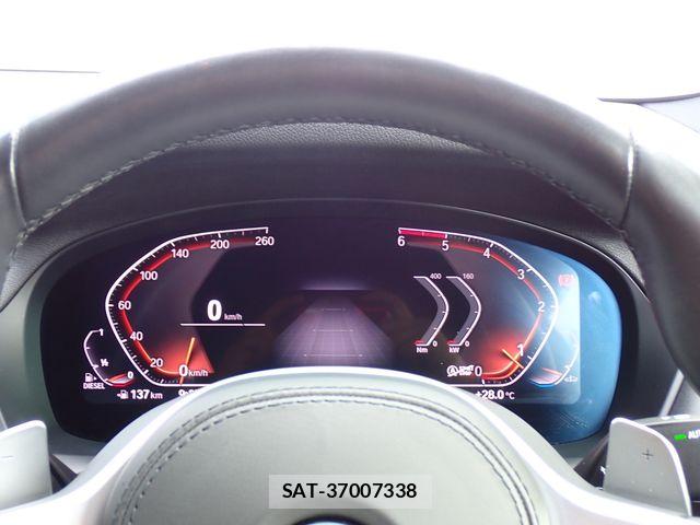 Bmw X4 2021-12 8828105-10