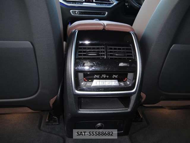 Bmw X5 2021-11 7215596-15