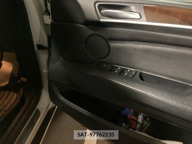 Bmw X5 2011-06 8828107-20