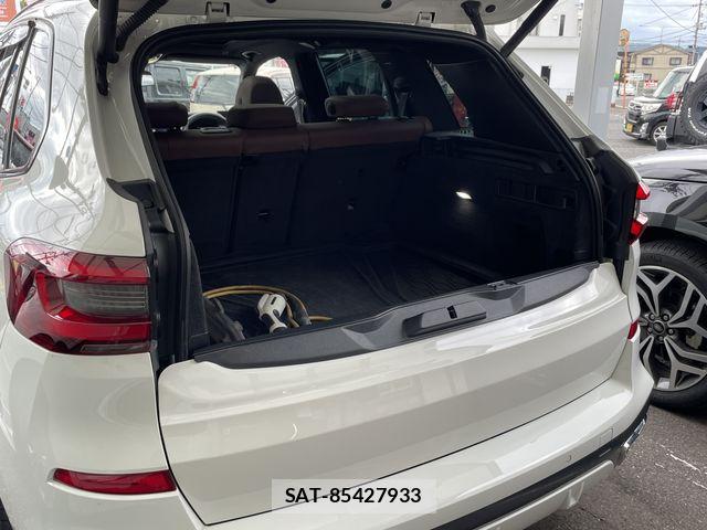 Bmw X5 2021-10 8878937-12