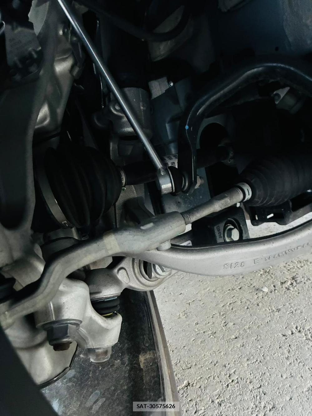 Bmw X6 2025-06 7215603-33