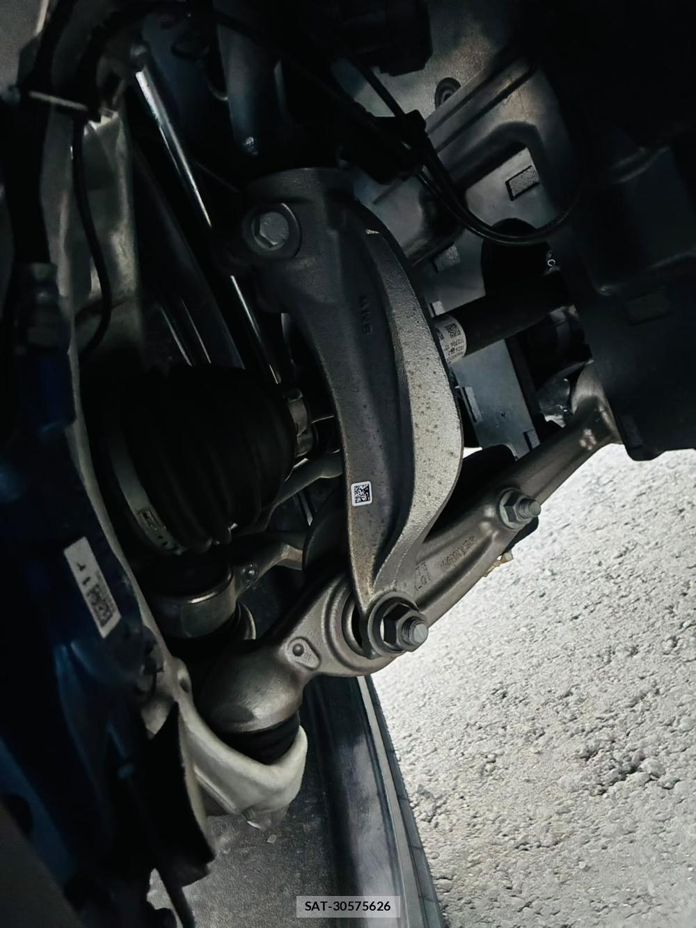 Bmw X6 2025-06 7215603-34