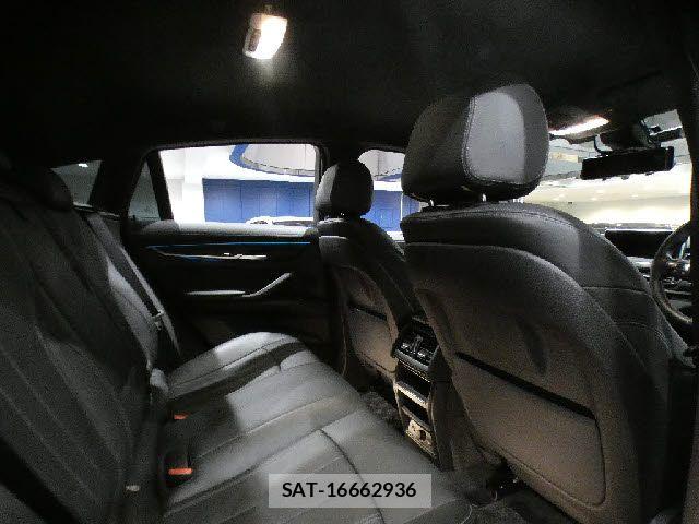 Bmw X6 2018-03 8326435-27