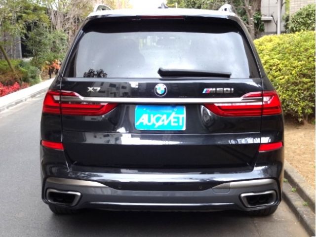 Bmw X7 2022-03 758755-9