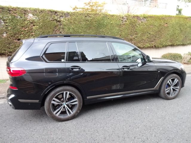 Bmw X7 2022-03 758755-6
