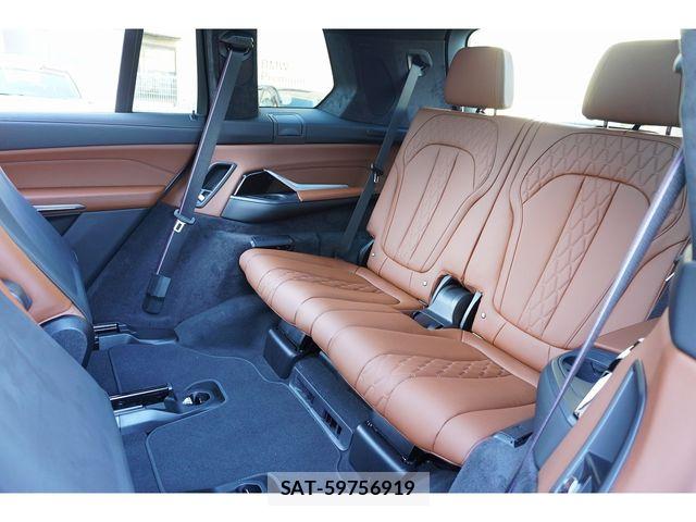 Bmw X7 2025-10 6212192-22