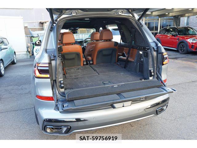Bmw X7 2025-10 6212192-24