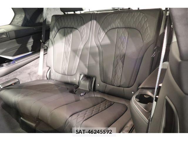 Bmw X7 2025-10 6212193-15