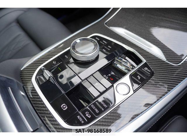 Bmw X7 2024-03 6690927-26