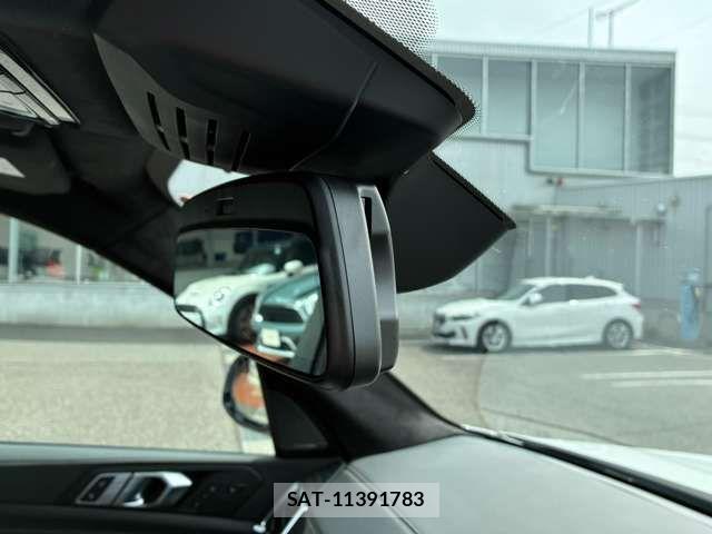 Bmw X7 2025-10 6902879-15