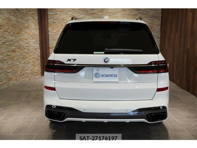 Bmw X7 2024-03 6902882-12
