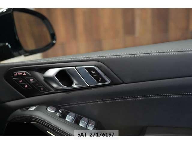 Bmw X7 2024-03 6902882-27