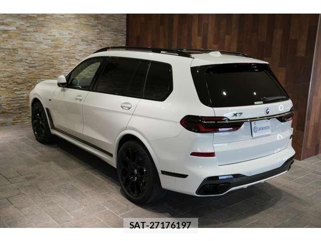 Bmw X7 2024-03 6902882-2