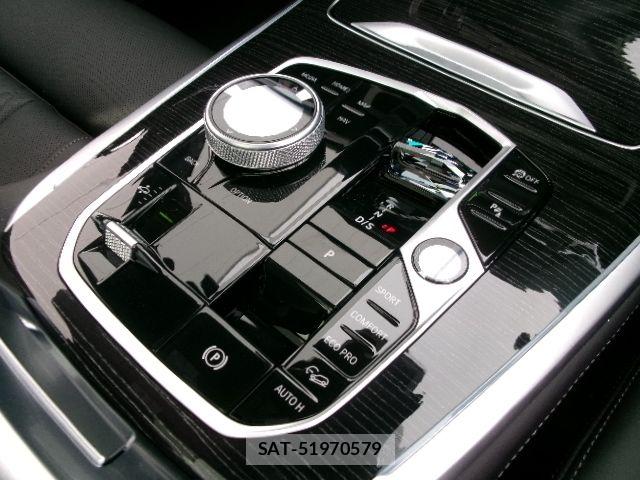 Bmw X7 2025-09 6991141-11