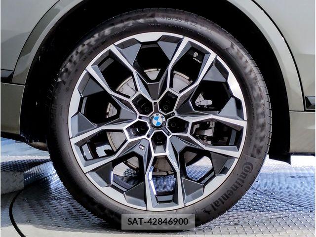 Bmw X7 2023-09 7057778-28
