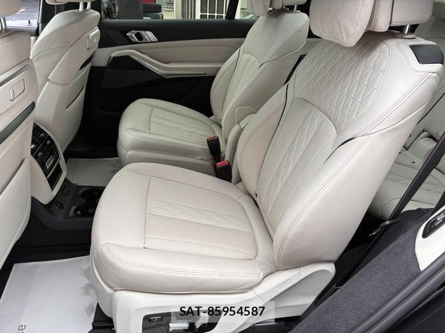 Bmw X7 2023-03 7215607-11