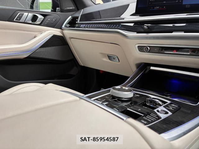 Bmw X7 2023-03 7215607-14
