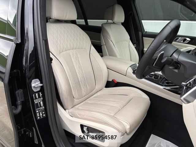 Bmw X7 2023-03 7215607-17