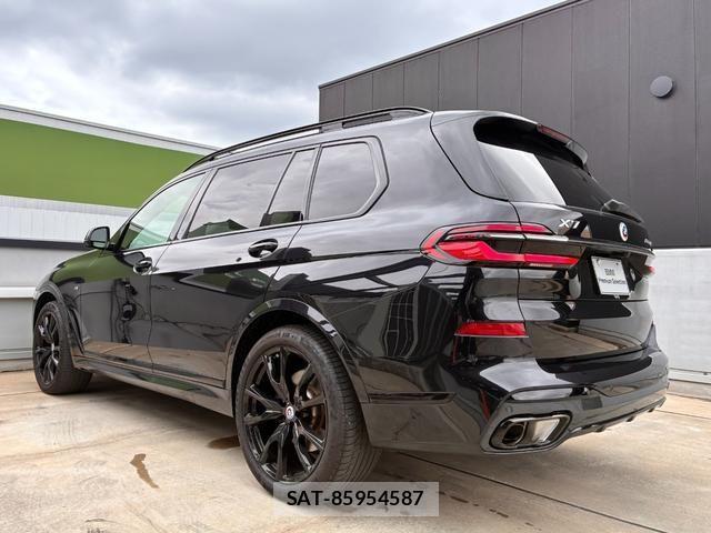 Bmw X7 2023-03 7215607-6