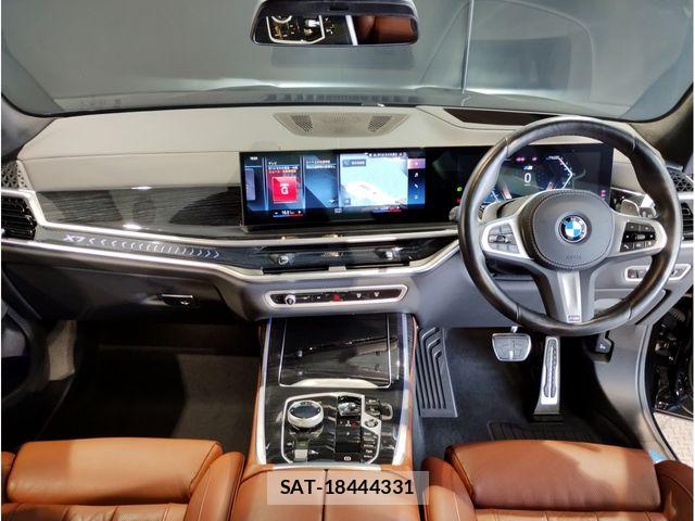 Bmw X7 2023-03 7215615-1