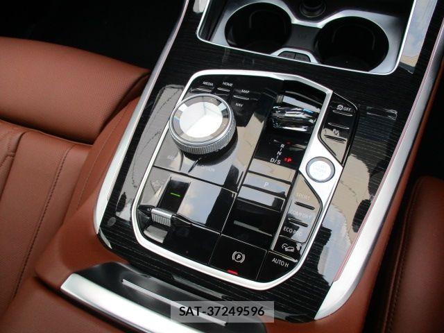 Bmw X7 2025-09 7215616-13