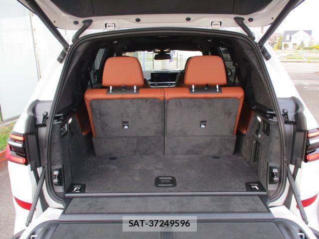 Bmw X7 2025-09 7215616-8