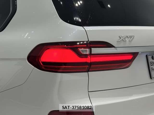 Bmw X7 2021-10 7249966-12