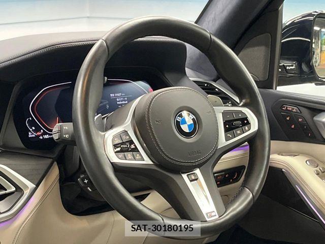 Bmw X7 2022-05 7249968-12