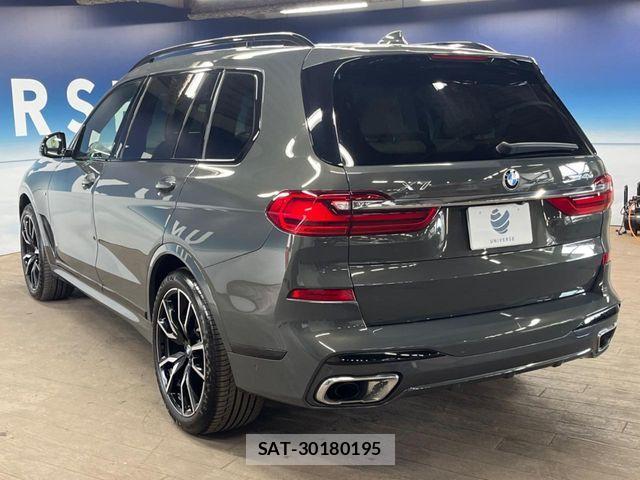 Bmw X7 2022-05 7249968-19