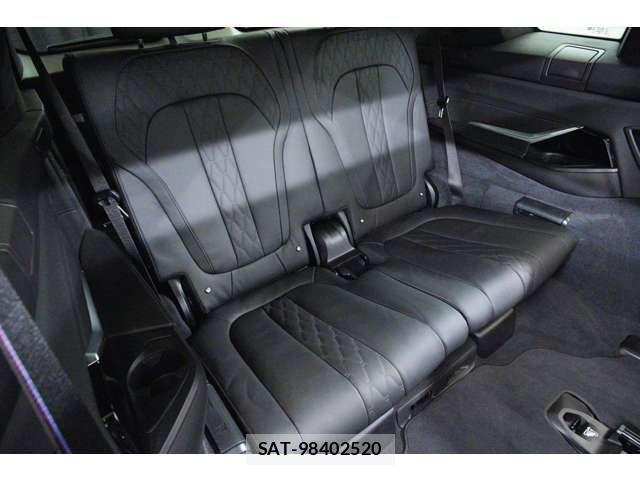 Bmw X7 2023-07 7721666-10