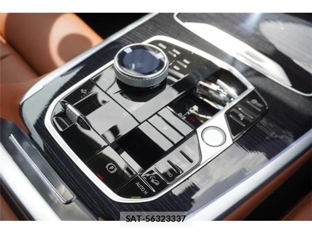 Bmw X7 2023-12 7721665-26