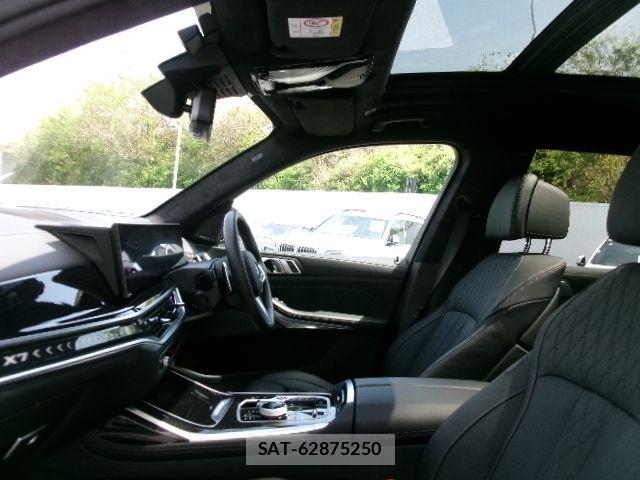 Bmw X7 2025-09 7960740-13