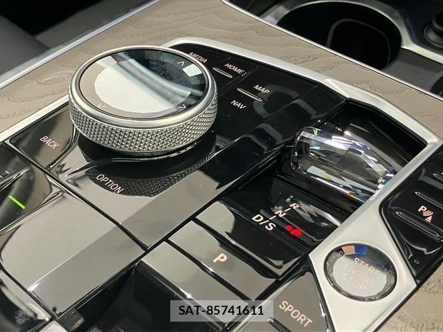 Bmw X7 2025-12 7960741-23