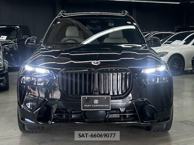 Bmw X7 2023-09 7978687-1