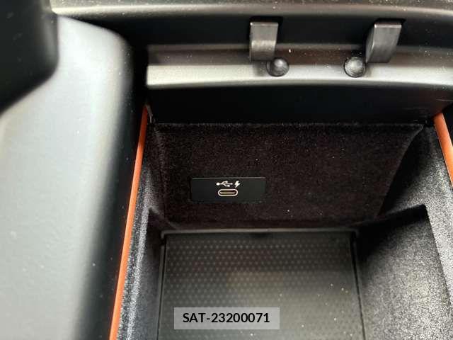 Bmw X7 2021-06 7978688-13