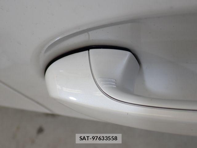 Bmw X7 2021-06 8073135-10