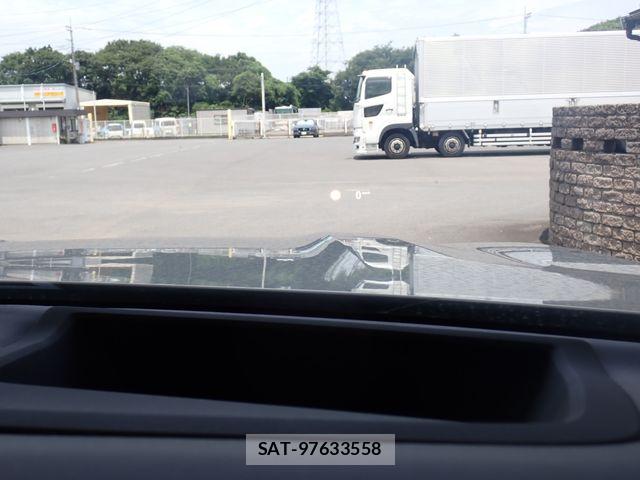 Bmw X7 2021-06 8073135-17