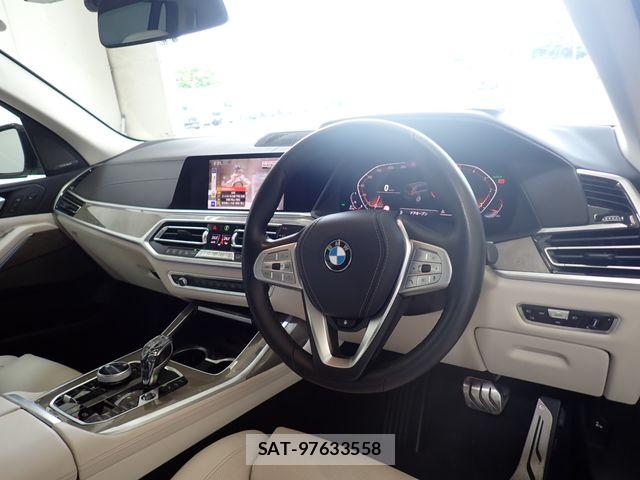 Bmw X7 2021-06 8073135-1
