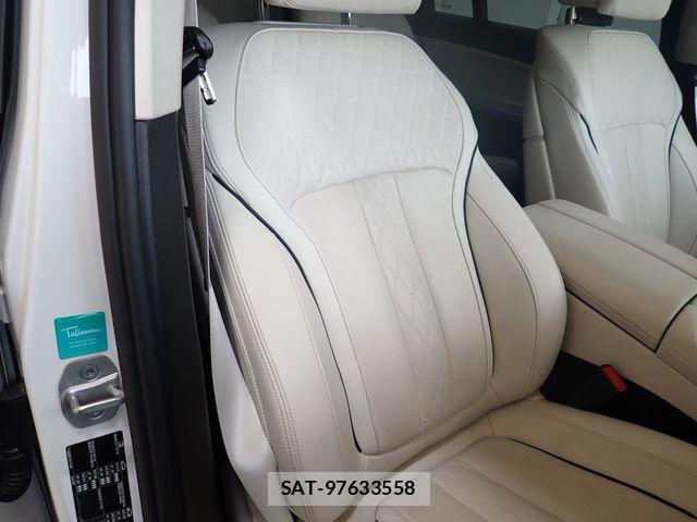 Bmw X7 2021-06 8073135-23