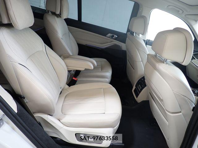 Bmw X7 2021-06 8073135-24