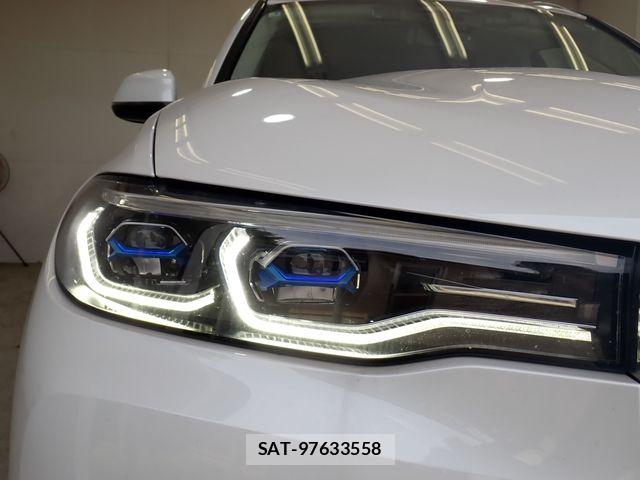 Bmw X7 2021-06 8073135-8