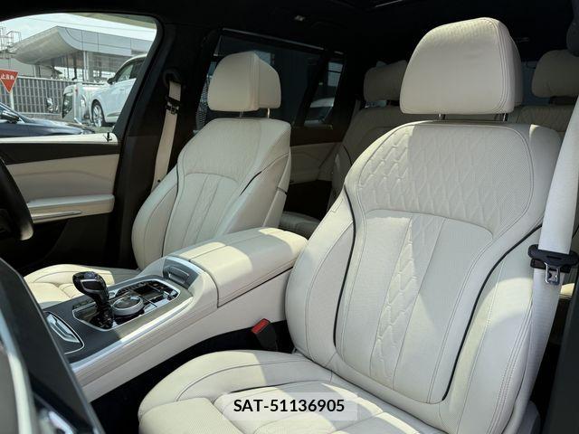 Bmw X7 2021-04 8098357-11