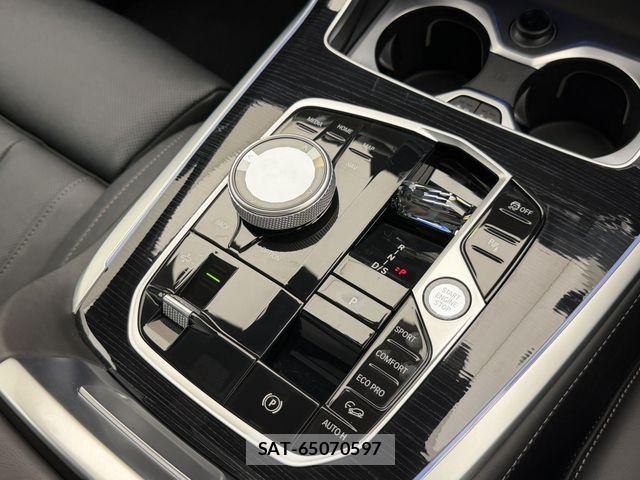 Bmw X7 2023-07 8098356-11